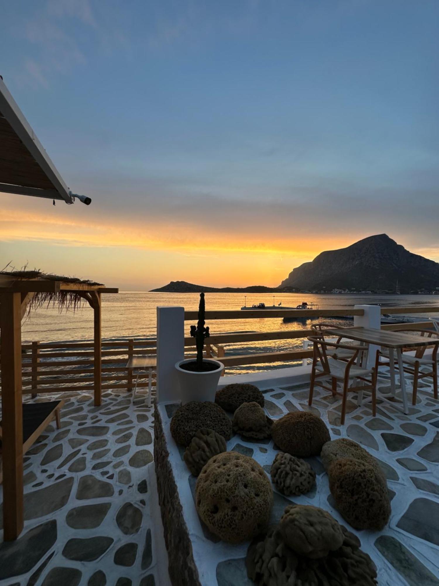 Spongia Hotel Suites & Spa Myrties Eksteriør bilde
